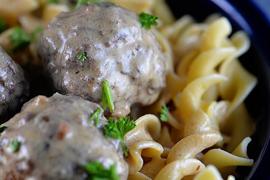 Easy recipes for meatballs . Swedish Meatballs Recipe