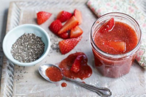 Strawberry jam recipes . Raw strawberry jam