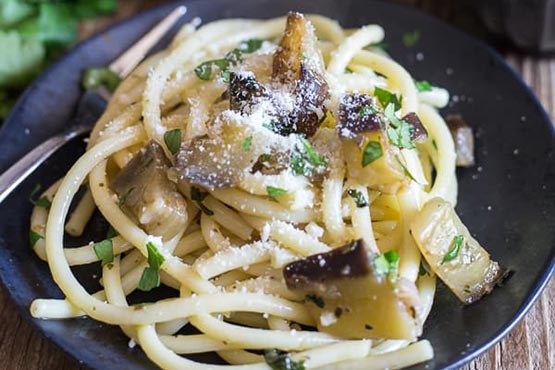 Recipes with eggplant . Simple Pasta and Eggplant