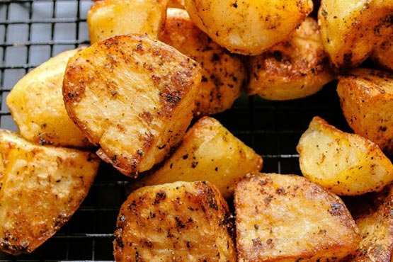 Crispy roasted potatoes . Extra Crispy Oven-Roasted Potatoes