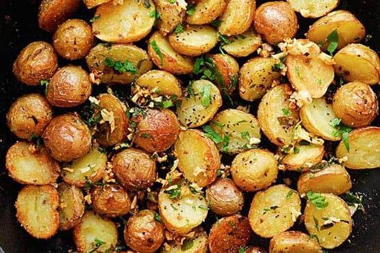 Crispy roasted potatoes . Crispy Roasted Potatoes Recipe