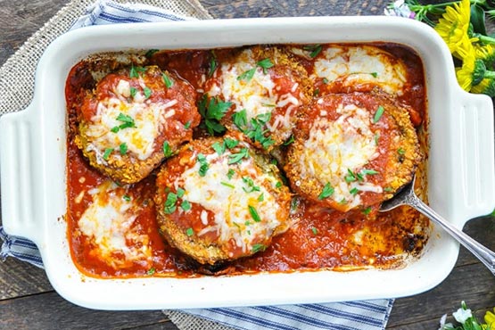 Easy recipes with eggplant . Baked Eggplant Parmesan