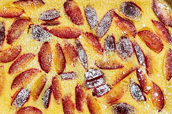 Recipes with plums . Baked Plum Pudding