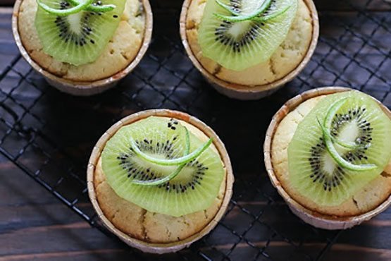 Best kiwi recipes. Kiwifruit & Lime Cupcakes