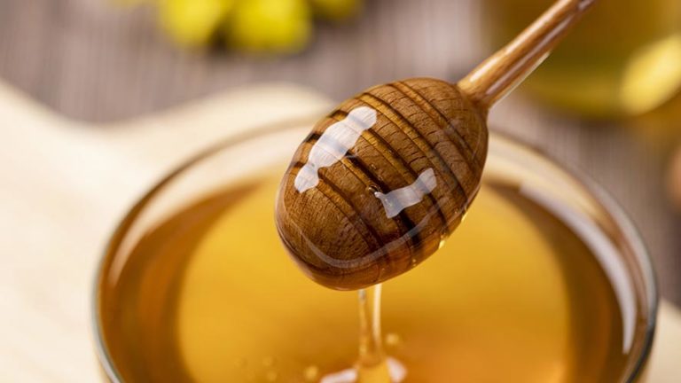 Honey Nutritional Value and 9 Health Benefits