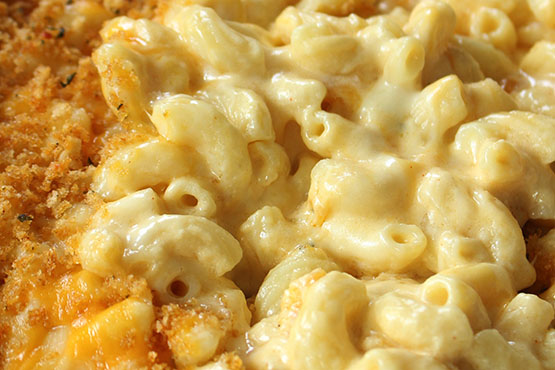 Southern Baked Macaroni and Cheese Casserole